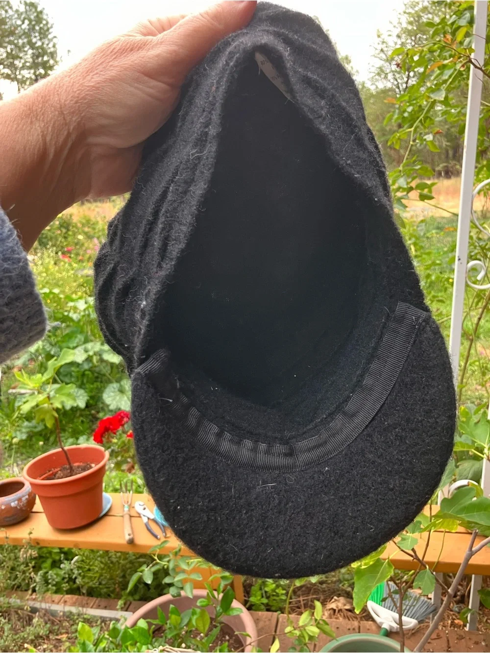 Wool blend cap made in Italy